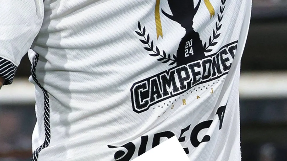 Colo Colo celebra su estrella 34 con coraje y una camiseta que honra su historia