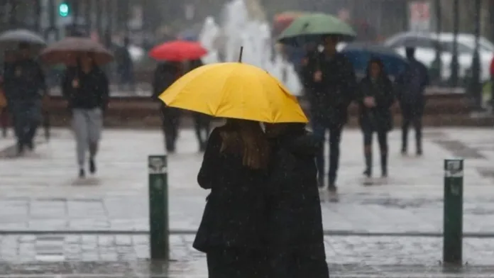 Lluvias inesperadas en la capital: ¿Qué nos depara el clima en los próximos días?