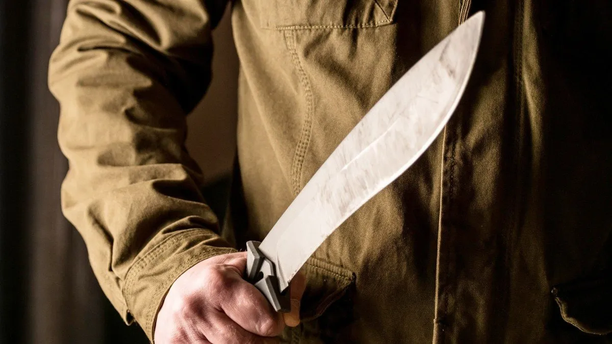 Vecino de Cartagena apuñalado al intentar evitar que le ocuparan su casa: atacante en libertad