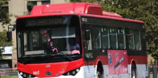 Nuevos recorridos de buses en Santiago: descubre los detalles este sábado.