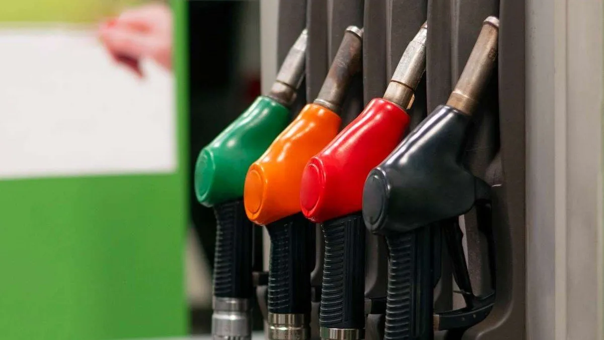 Bencina a la baja: ¿Cuánto ahorrarás en tu próximo tanque desde este jueves?