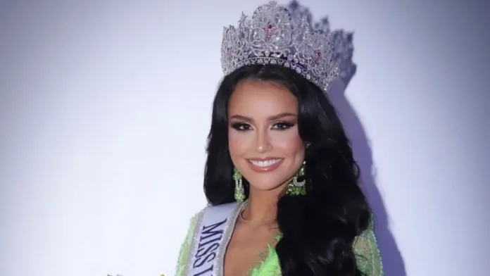 Emilia Dides brilla en el Miss Universo 2024