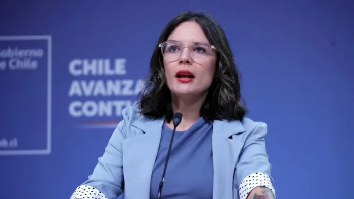 Camila Vallejo inicia su prenatal en diciembre: posibles sucesores en la vocería.