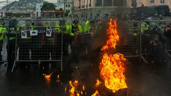 Protestas en Ecuador por la polémica cárcel “modelo Bukele” en la Amazonía.