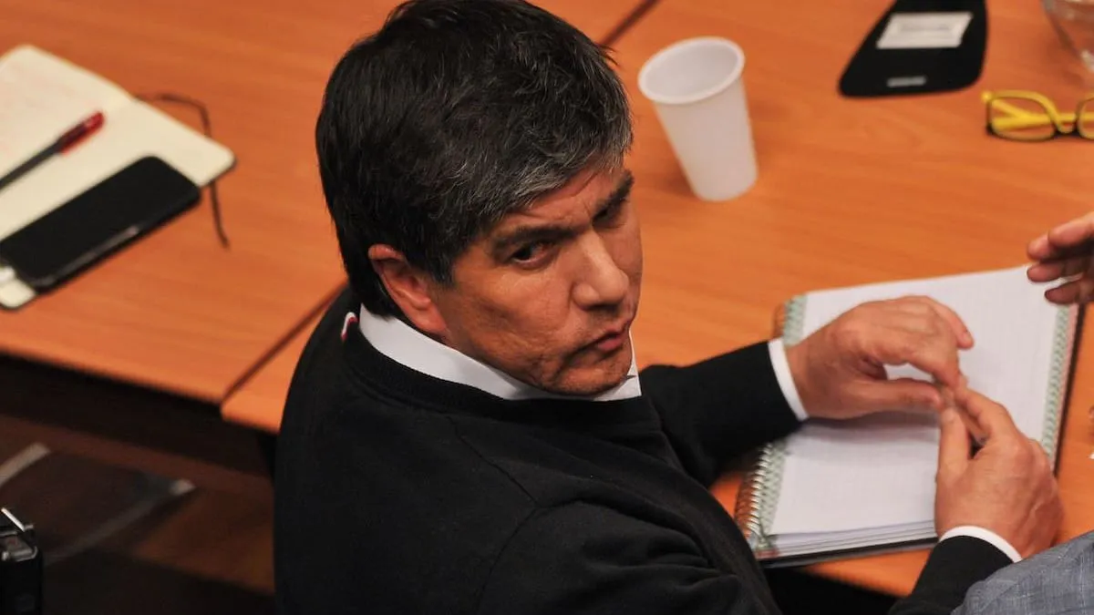 La denunciante de Manuel Monsalve regresa a casa tras cuatro días en el hospital.