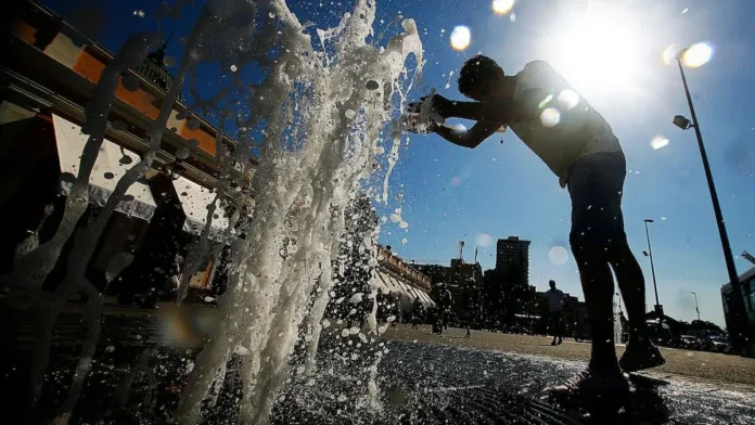 Calor en Chile 2024: Santiago alcanzará los 30 grados a esta hora.