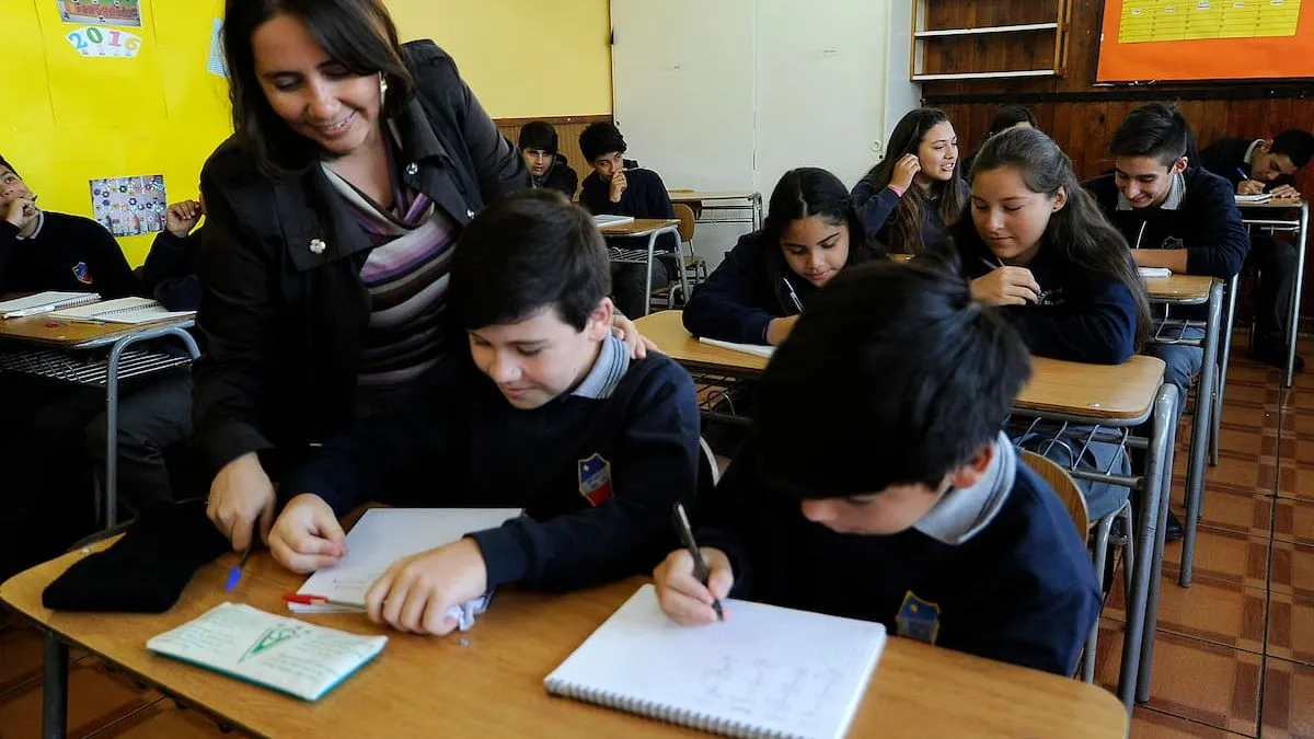 Nueva plataforma digital busca transformar la asignación de vacantes escolares en la región metropolitana