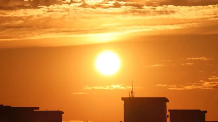 Ola de calor en Santiago: 34°C en la Región Metropolitana