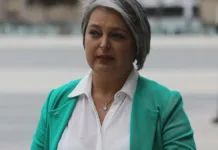 Ministra Jara denuncia desinformación de AFP para frenar reforma de pensiones.