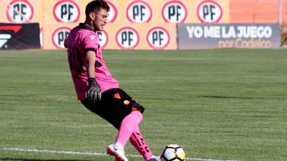 Raúl Olivares se une a su nuevo equipo para la próxima Copa Libertadores.
