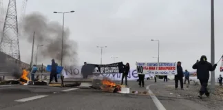 Protesta en La Higuera: gremios bloquean Ruta 5 contra el proyecto Dominga.