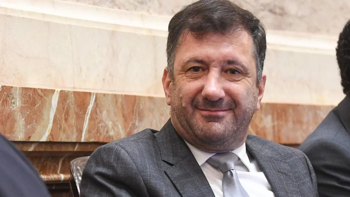 Senado argentino expulsa a Edgardo Kueider en medio de escándalo por contrabando