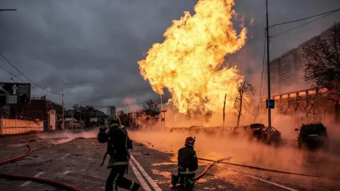 Rusia intensifica su ofensiva con un ataque masivo al sistema energético ucraniano.