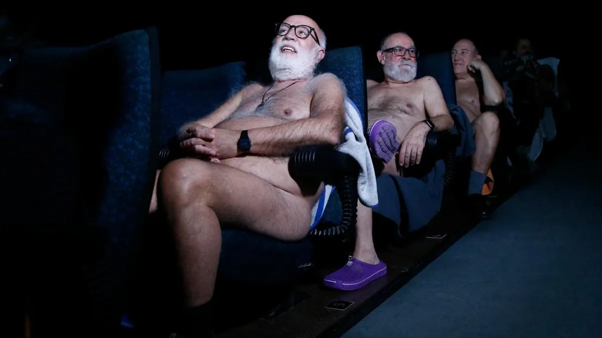 Disfruta del cine sin ropa: los 'Pases nudistas' llegan a los cines de España.
