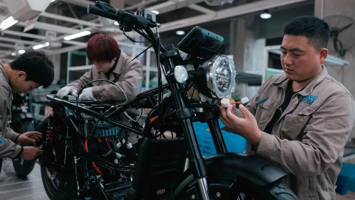 Crecimiento industrial en China sorprende con cifras que superan las expectativas de analistas