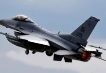 El primer F-16 de Dinamarca llega a Argentina: operativo pronto para defensa y entrenamiento.