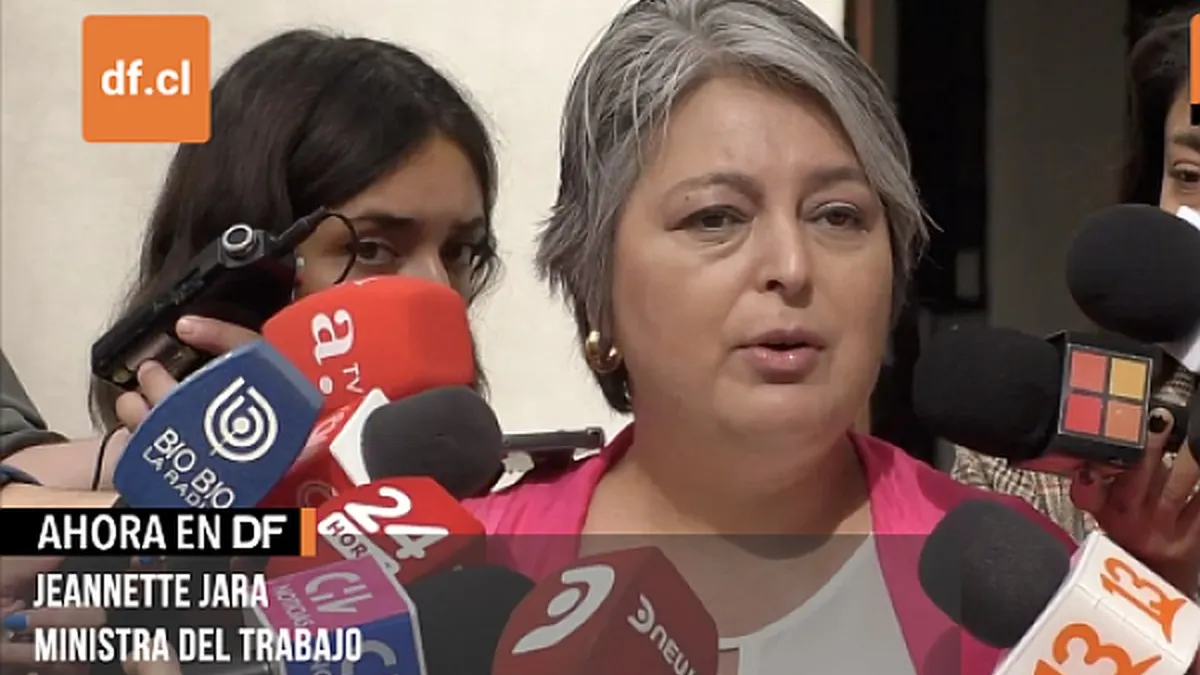 Jeannette Jara responde a críticas sobre pensiones y plantea dudas sobre preocupaciones expresadas