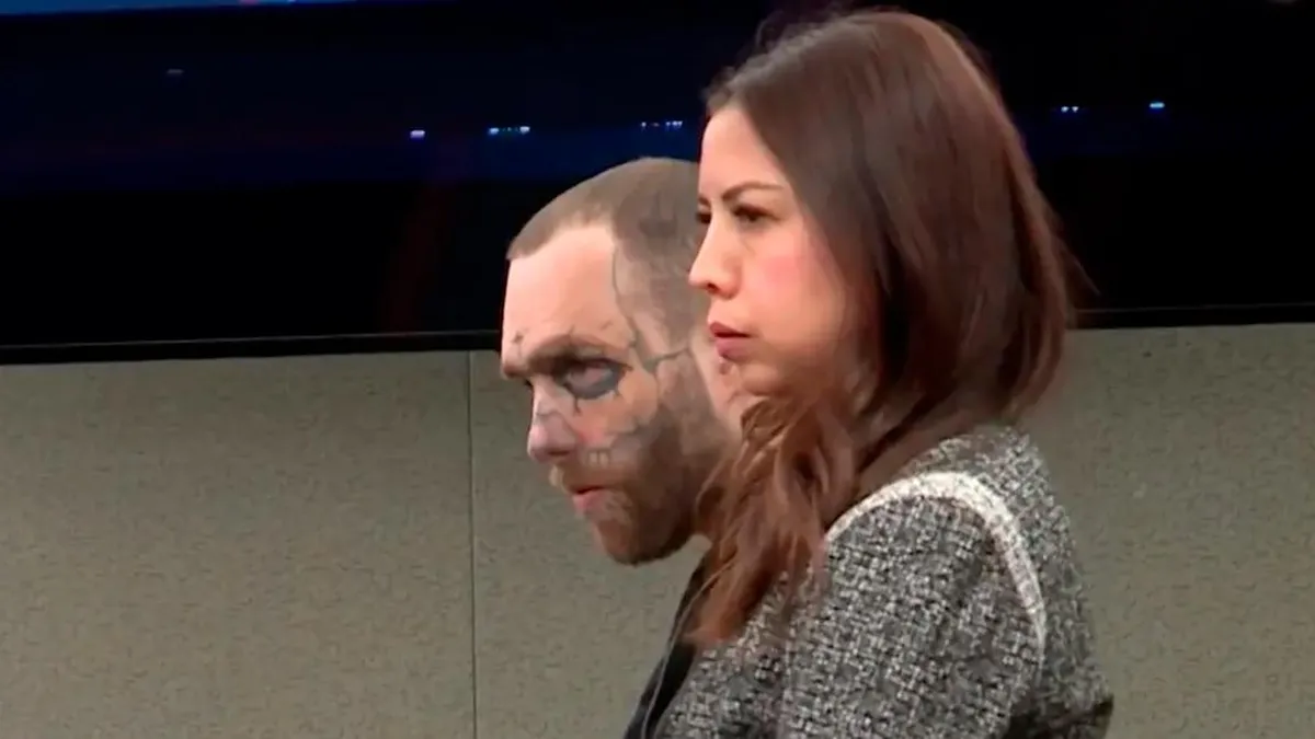 Cien años de prisión para el texano responsable del tiroteo masivo en 2020.