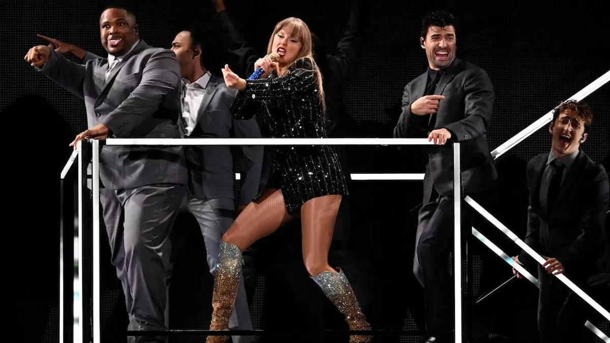 Taylor Swift distribuyó casi USD 200 millones a su equipo en el Eras Tour.