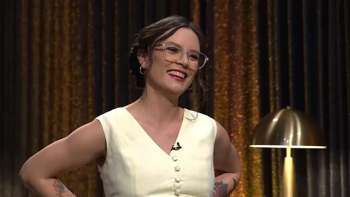 Camila Vallejo habla sobre su embarazo en medio de la turbulencia política actual