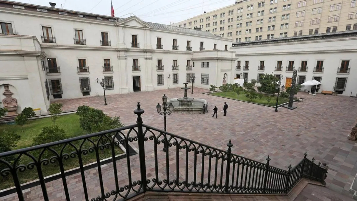 Mensajes del acosador en serie revelan su peligrosa actitud en La Moneda.