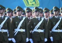 Descubre los sueldos de los carabineros recién egresados según su grado.