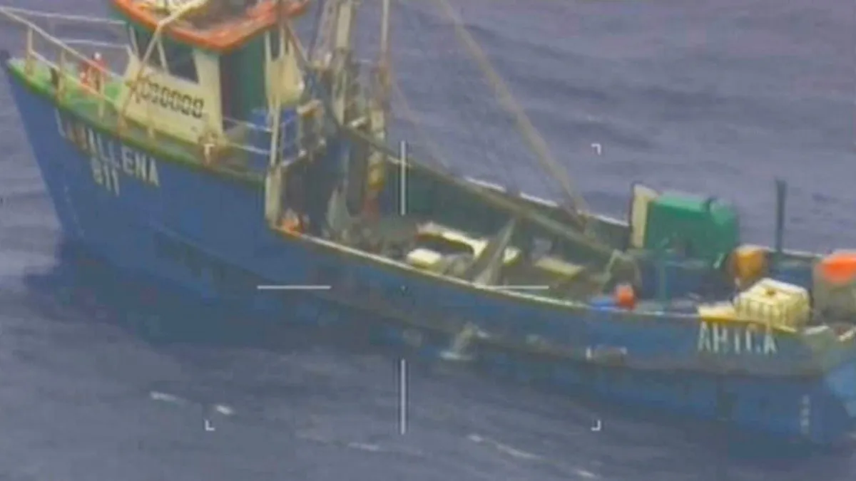 Armada de Chile realiza exitoso rescate de tripulantes a la deriva en Coquimbo