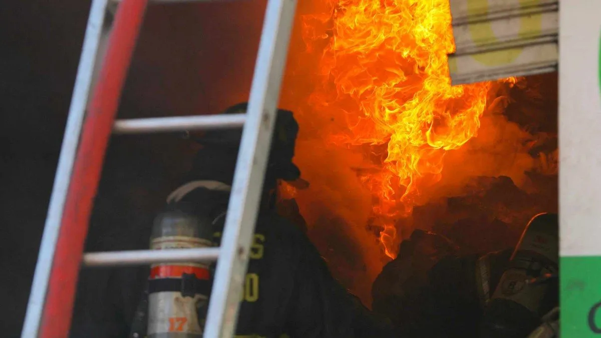 Tragedia en Pelequén: un incendio cobra la vida de un hombre y destruye viviendas