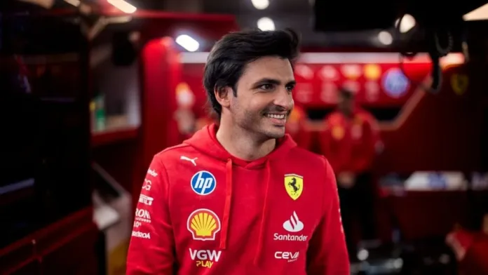 Los fanáticos de Ferrari rinden homenaje a Carlos Sainz con una emotiva carta.