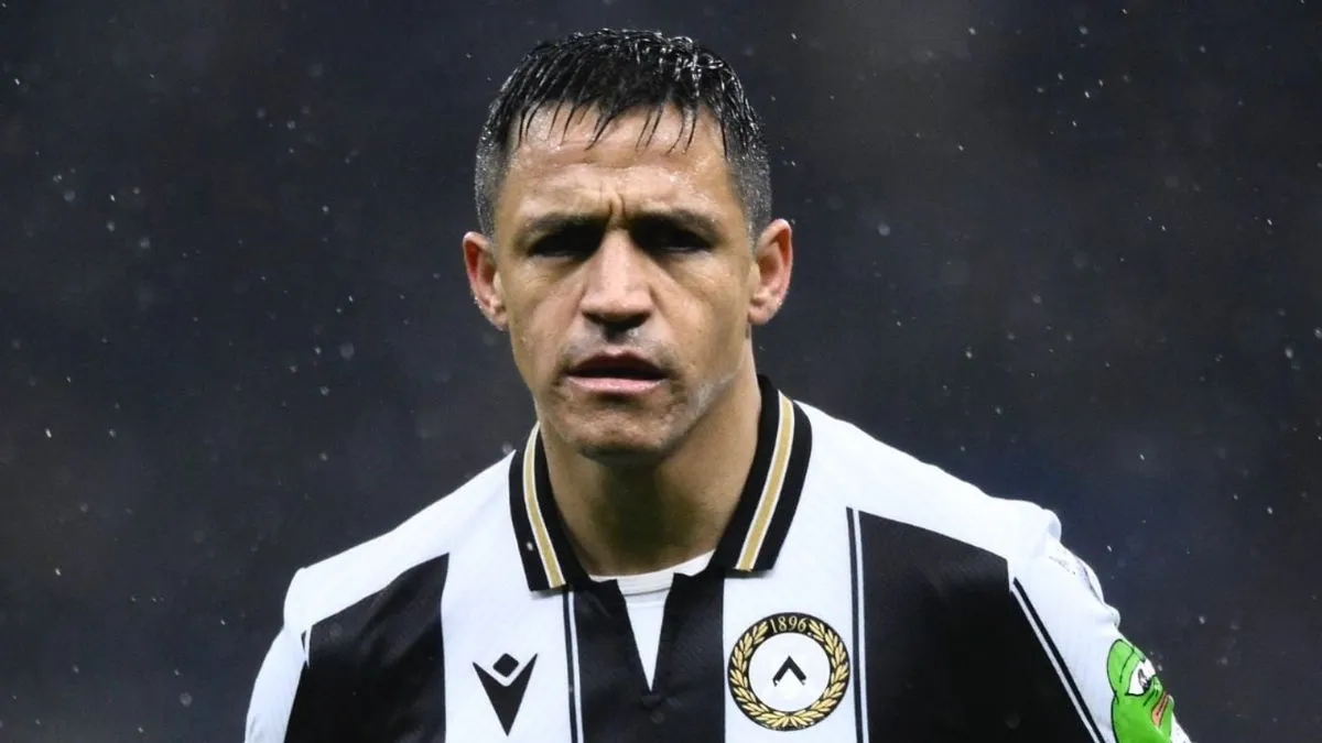 El DT del Udinese exige a Alexis Sánchez un rendimiento excepcional para 2025.