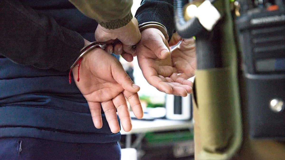 Menor detenido tras violento robo y persecución en la región Metropolitana.