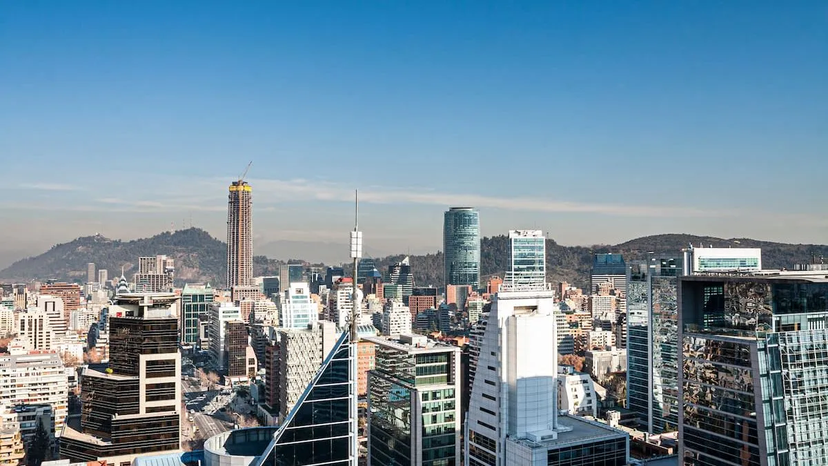 Alan Meyer de Mercado Libre se posiciona como el líder empresarial más influyente en Chile, superando a Andrónico Luksic en el ranking Merco Líderes 2024, que evalúa la percepción de expertos del sector