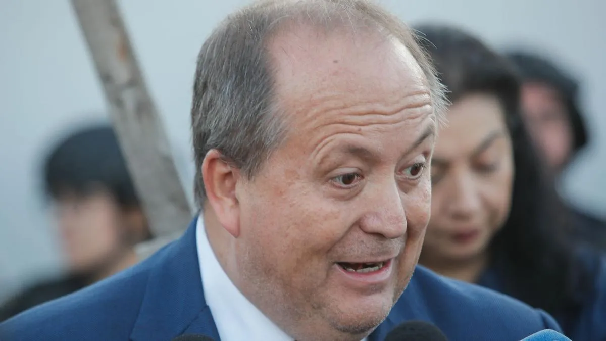 Fiscal Nacional critica silencio de ministra Fernández en caso de la casa de Allende, mientras el Gobierno asegura colaboración