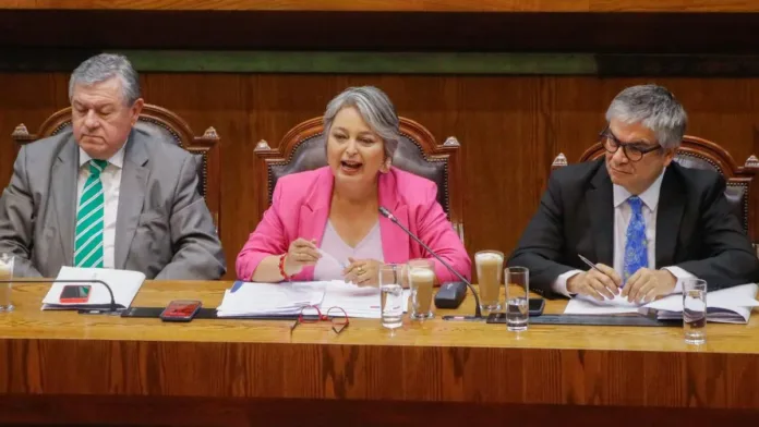 La Cámara de Diputados aprueba la reforma de pensiones tras acuerdo entre La Moneda y Chile Vamos.