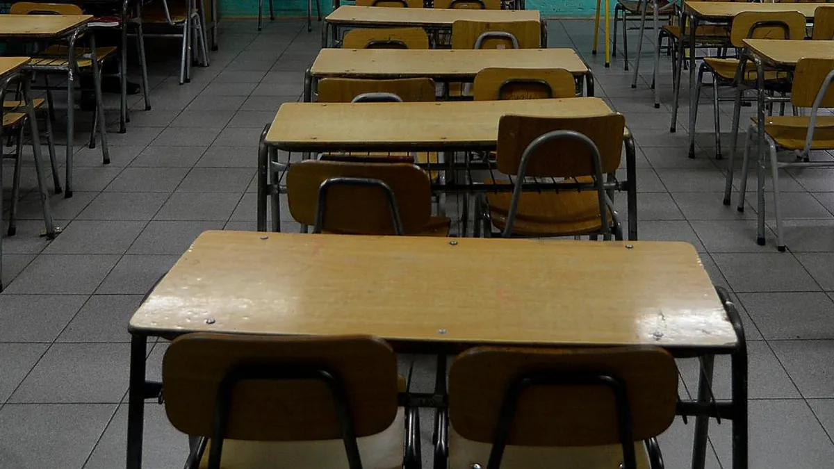 ONG revela que un docente en Venezuela requiere 34 sueldos para alimentar a su familia.