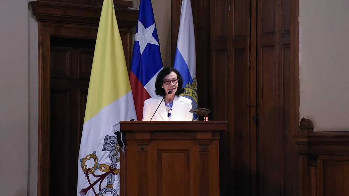 Economistas analizan el futuro de la economía chilena en 2025: ¿qué desafíos se avecinan?