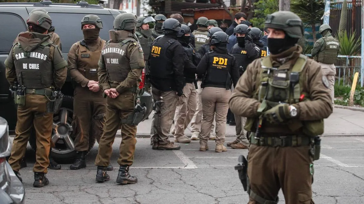 Masivo operativo en Conchalí: tres detenidos por homicidios vinculados a banda criminal