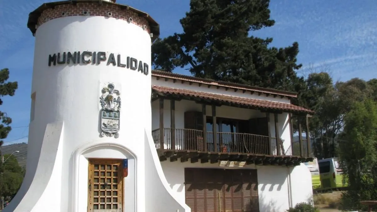 Irregularidades en permisos de circulación en Papudo generan sumario y reparo millonario por parte de la CGR