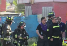 Hombre y nietos enfrentan la pérdida de su hogar tras incendio en Curicó.