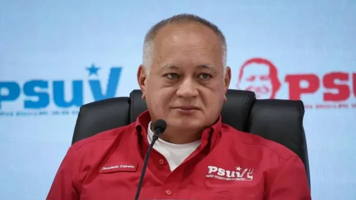 Diosdado Cabello critica a Gabriel Boric: "Eres un mal disfraz".