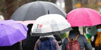 Tormentas eléctricas en el norte y lluvias en el sur: pronóstico del viernes en Chile.