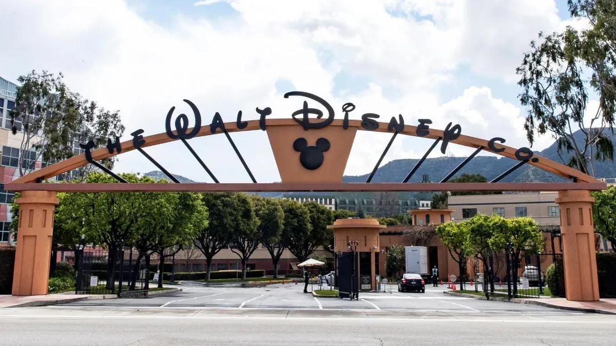 Disney se une a la lucha contra incendios en Los Ángeles con una donación de 15 millones de dólares