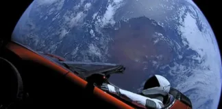 Un asteroide inusual cerca de la Tierra: ¡es el auto de Elon Musk en el espacio!