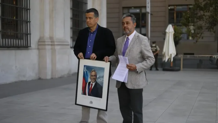 Diputados RN exigen urgencia al presidente Boric para estatua a Piñera.