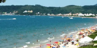 Brote de gastroenteritis en playas del sur de Brasil: prevención y atención médica.