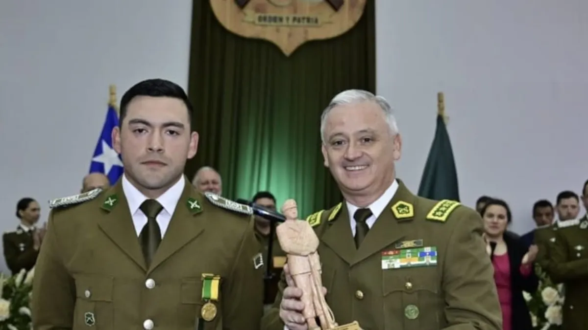 Juan Neftalí Larenas: el joven carabinero que destaca entre mil por su dedicación y vocación