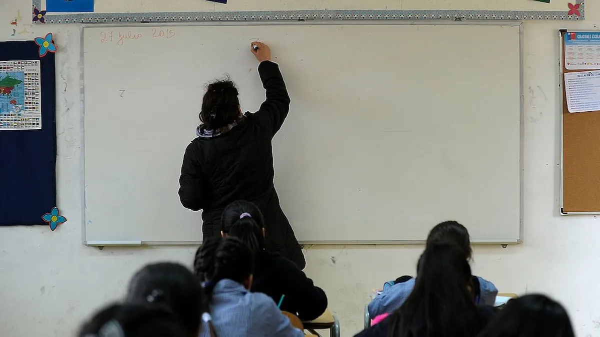 Ministerio de Educación ordena implementar asignaturas de pueblos originarios en colegios con alta matrícula indígena