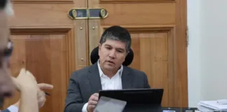 Manuel Monsalve declara por 8 horas ante la fiscalía