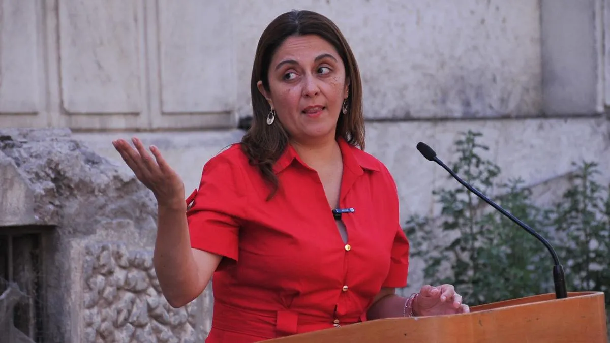 Ex ministra Marcela Sandoval declara como imputada en investigación por fallida venta de casa de Allende