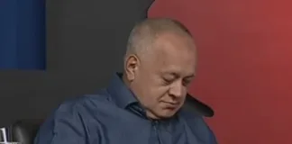 Diosdado Cabello bromea sobre la detención de María Corina Machado y un bolso azul.